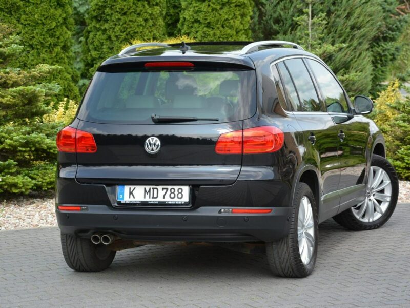 Volkswagen Tiguan 4-Motion Panorama Skóry Ledy Bi-xenony Navi Kamera 2xParktr. Hak I (2007-2016)