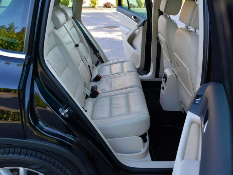 Volkswagen Tiguan 4-Motion Panorama Skóry Ledy Bi-xenony Navi Kamera 2xParktr. Hak I (2007-2016)
