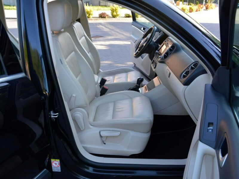 Volkswagen Tiguan 4-Motion Panorama Skóry Ledy Bi-xenony Navi Kamera 2xParktr. Hak I (2007-2016)