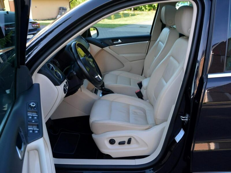 Volkswagen Tiguan 4-Motion Panorama Skóry Ledy Bi-xenony Navi Kamera 2xParktr. Hak I (2007-2016)