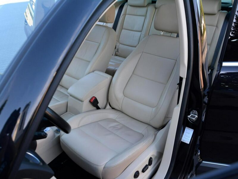Volkswagen Tiguan 4-Motion Panorama Skóry Ledy Bi-xenony Navi Kamera 2xParktr. Hak I (2007-2016)
