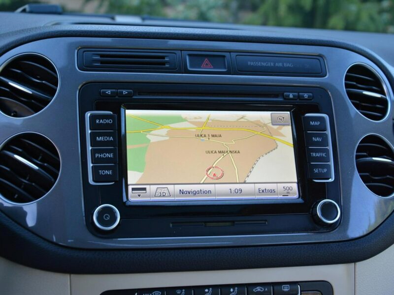 Volkswagen Tiguan 4-Motion Panorama Skóry Ledy Bi-xenony Navi Kamera 2xParktr. Hak I (2007-2016)