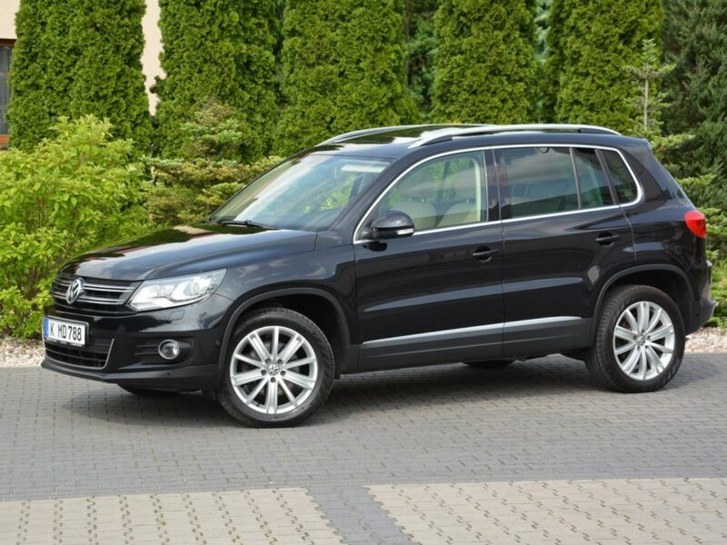 Volkswagen Tiguan 4-Motion Panorama Skóry Ledy Bi-xenony Navi Kamera 2xParktr. Hak I (2007-2016)