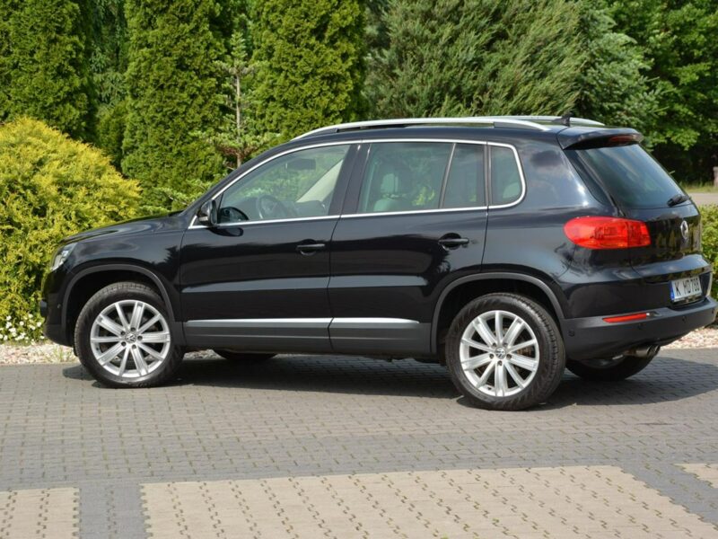 Volkswagen Tiguan 4-Motion Panorama Skóry Ledy Bi-xenony Navi Kamera 2xParktr. Hak I (2007-2016)