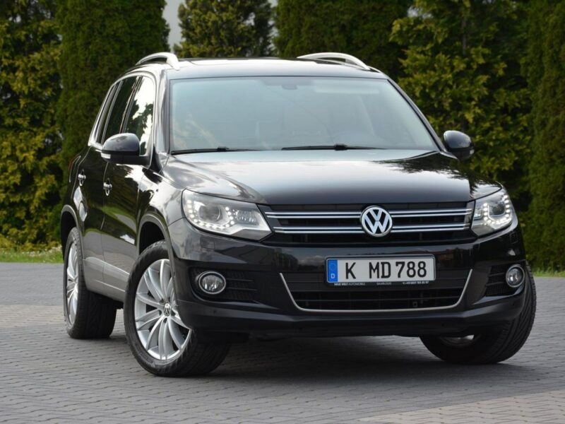 Volkswagen Tiguan 4-Motion Panorama Skóry Ledy Bi-xenony Navi Kamera 2xParktr. Hak I (2007-2016)
