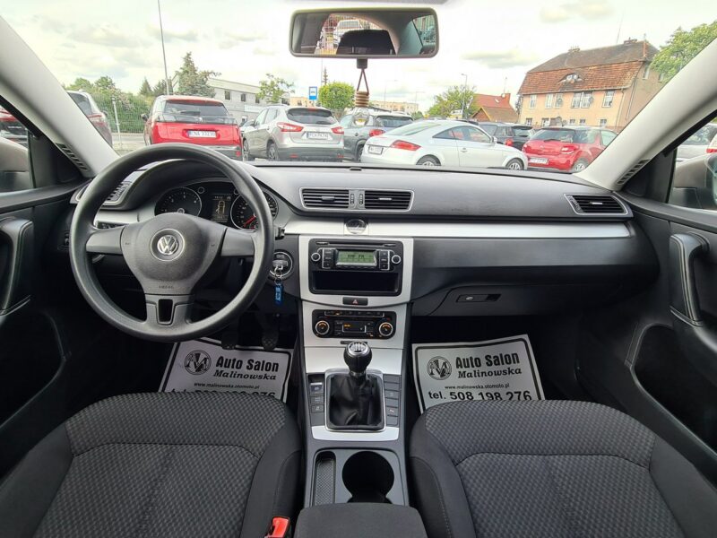 Volkswagen Passat Klimatronik 2xPDC Grzane Fotele Halogeny Komputer Alu Wzorowy Stan B7 (2010-2014)