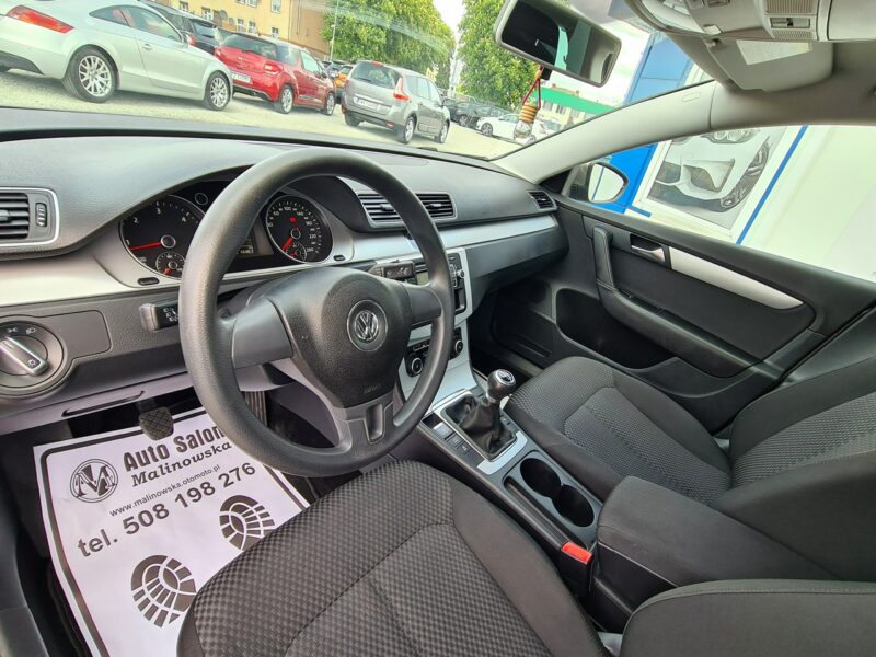 Volkswagen Passat Klimatronik 2xPDC Grzane Fotele Halogeny Komputer Alu Wzorowy Stan B7 (2010-2014)