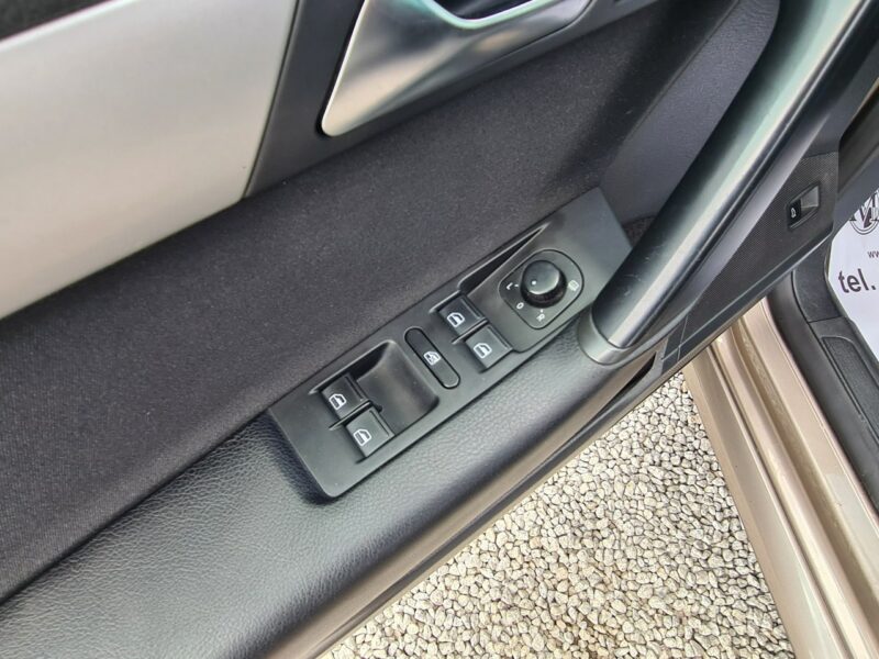 Volkswagen Passat Klimatronik 2xPDC Grzane Fotele Halogeny Komputer Alu Wzorowy Stan B7 (2010-2014)