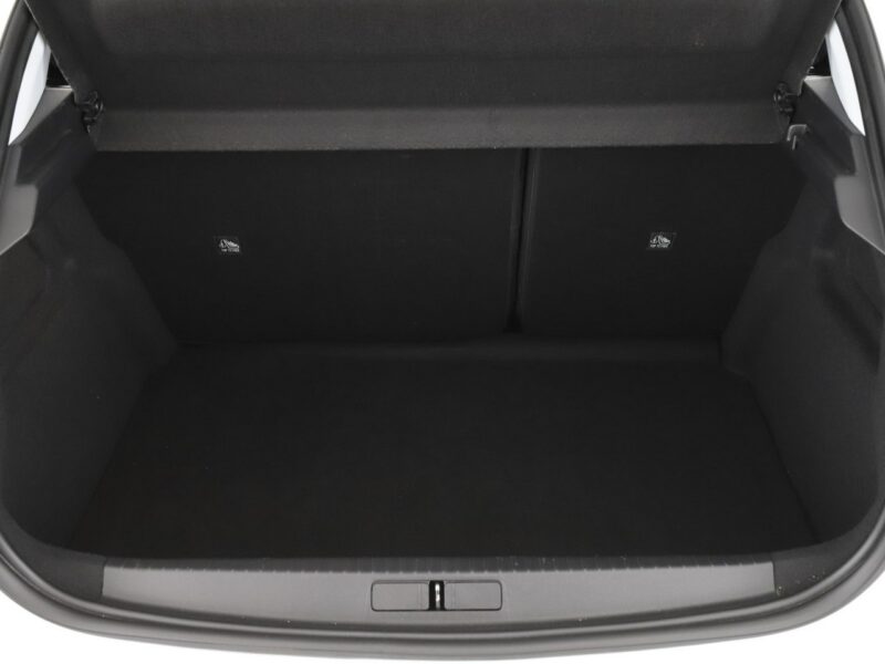 Opel Corsa klima grzane fotele i kierownica multifunkcja czujniki parkowania F (2019-)