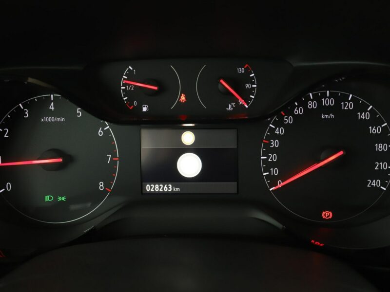 Opel Corsa klima grzane fotele i kierownica multifunkcja czujniki parkowania F (2019-)