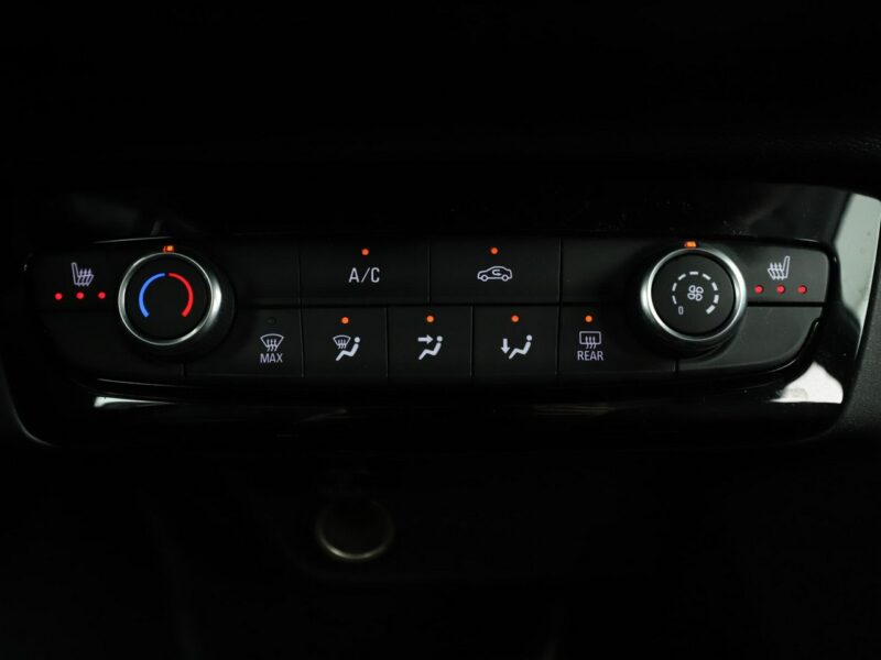 Opel Corsa klima grzane fotele i kierownica multifunkcja czujniki parkowania F (2019-)