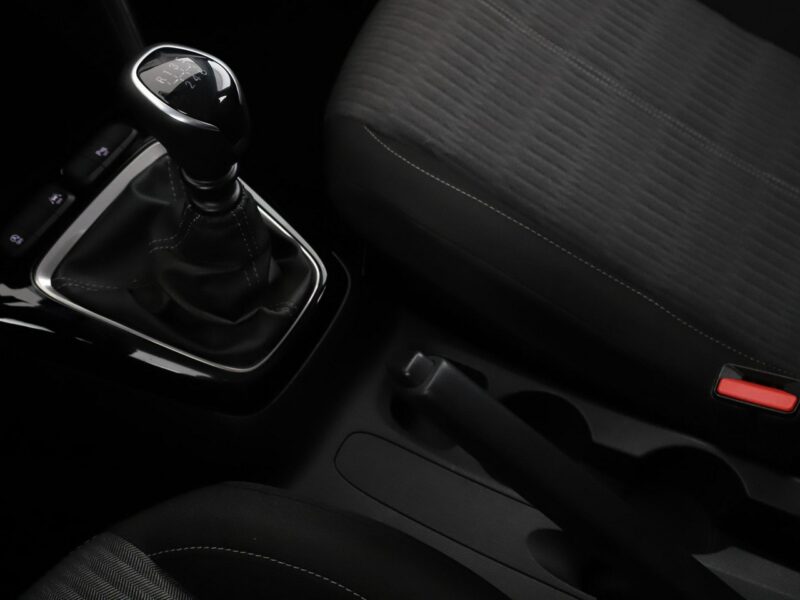 Opel Corsa klima grzane fotele i kierownica multifunkcja czujniki parkowania F (2019-)