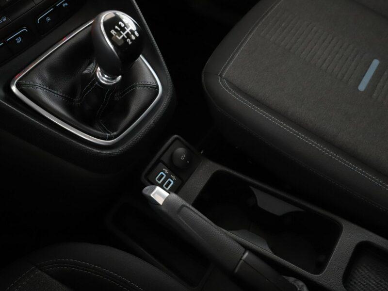 Ford Grand Tourneo Connect 7-os Navi Panorama Automatyczna klimatyzacja Hak