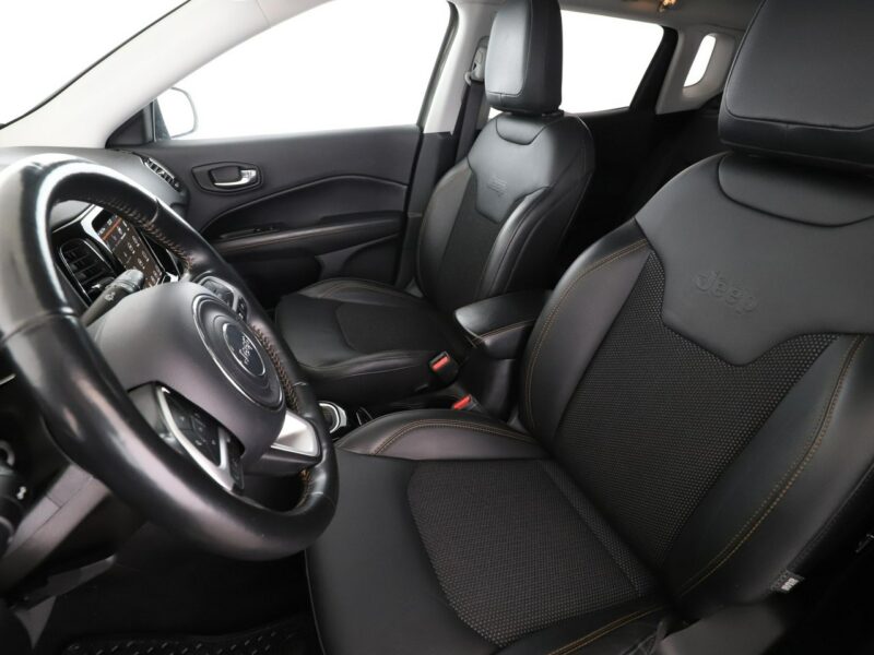 Jeep Compass 4x4 automat skóra navi kamera i czujniki parkowania grzane fotele II (2016-)