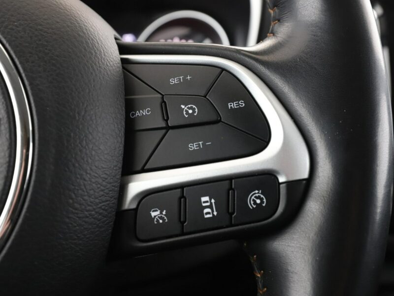 Jeep Compass 4x4 automat skóra navi kamera i czujniki parkowania grzane fotele II (2016-)