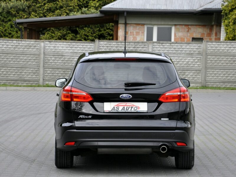 Ford Focus 1,5T 150KM Titanium/LEDy/Serwis/Alufelgi/Navi/AndroidAuto/PodFotele Mk3 (2010-2018)