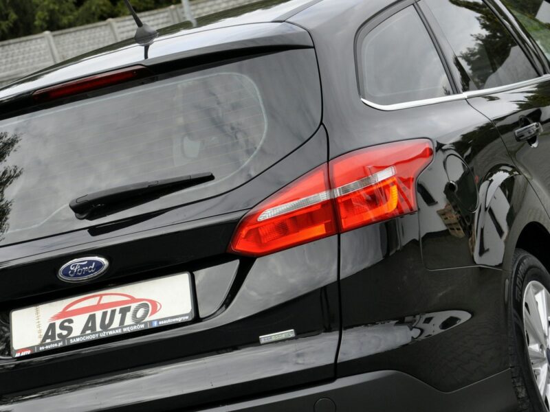 Ford Focus 1,5T 150KM Titanium/LEDy/Serwis/Alufelgi/Navi/AndroidAuto/PodFotele Mk3 (2010-2018)