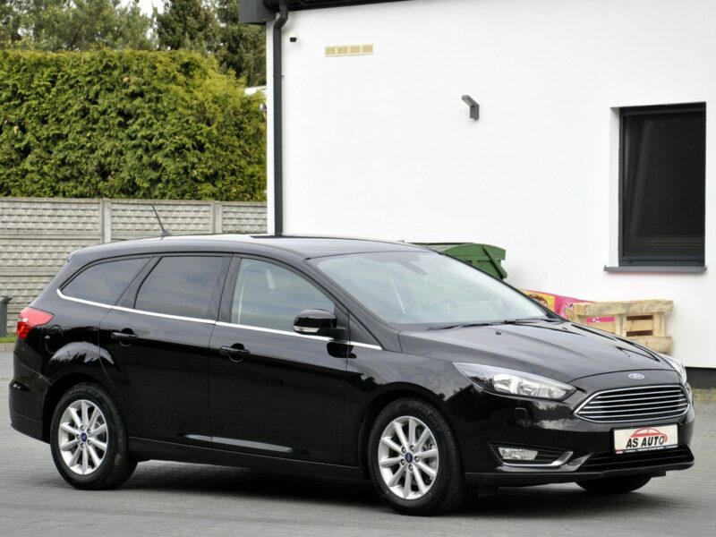 Ford Focus 1,5T 150KM Titanium/LEDy/Serwis/Alufelgi/Navi/AndroidAuto/PodFotele Mk3 (2010-2018)