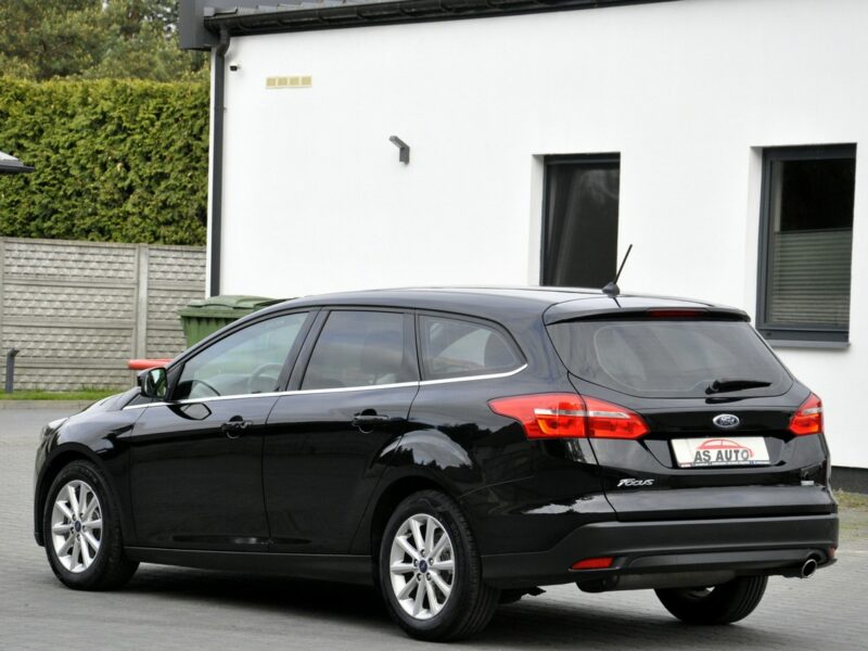 Ford Focus 1,5T 150KM Titanium/LEDy/Serwis/Alufelgi/Navi/AndroidAuto/PodFotele Mk3 (2010-2018)