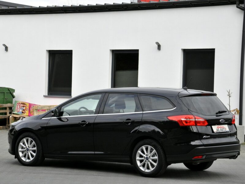 Ford Focus 1,5T 150KM Titanium/LEDy/Serwis/Alufelgi/Navi/AndroidAuto/PodFotele Mk3 (2010-2018)