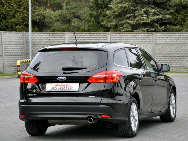 Ford Focus 1,5T 150KM Titanium/LEDy/Serwis/Alufelgi/Navi/AndroidAuto/PodFotele Mk3 (2010-2018)