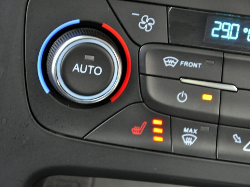 Ford Focus 1,5T 150KM Titanium/LEDy/Serwis/Alufelgi/Navi/AndroidAuto/PodFotele Mk3 (2010-2018)