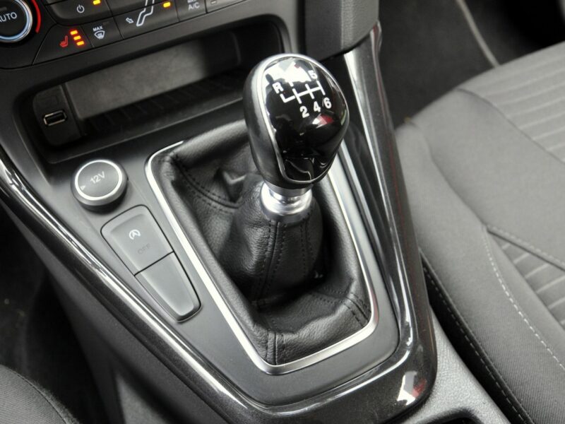 Ford Focus 1,5T 150KM Titanium/LEDy/Serwis/Alufelgi/Navi/AndroidAuto/PodFotele Mk3 (2010-2018)