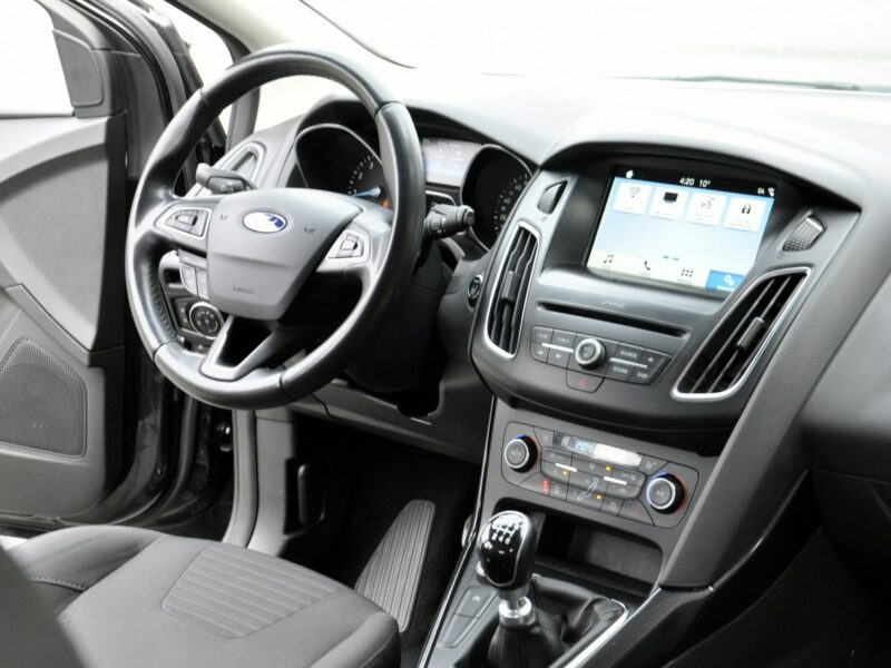 Ford Focus 1,5T 150KM Titanium/LEDy/Serwis/Alufelgi/Navi/AndroidAuto/PodFotele Mk3 (2010-2018)