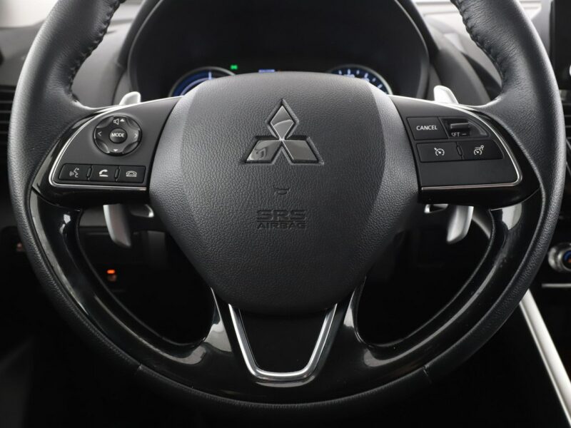 Mitsubishi Eclipse Cross FV23% 4x4 PHEV automat full LED gzrane fotele kamera cofania VI (2018-)