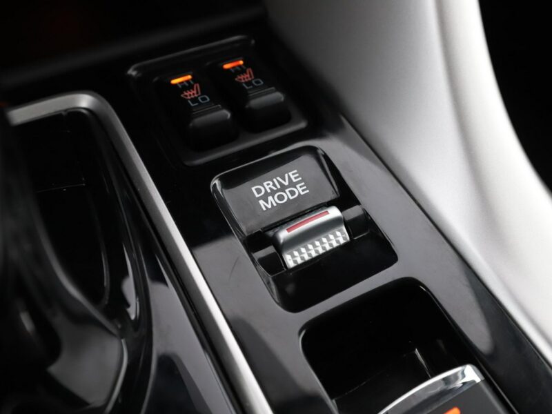 Mitsubishi Eclipse Cross FV23% 4x4 PHEV automat full LED gzrane fotele kamera cofania VI (2018-)