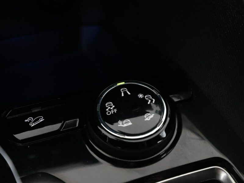 Peugeot 5008 2.0 Blue-HDi GT Automat 7os. Navi Tempomat Kamera Alcantara Focal LED II (2017-)