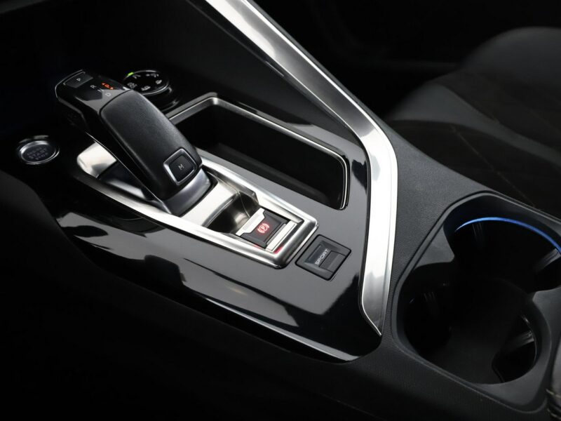 Peugeot 5008 2.0 Blue-HDi GT Automat 7os. Navi Tempomat Kamera Alcantara Focal LED II (2017-)