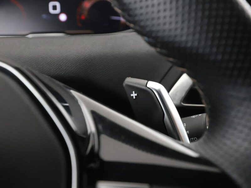 Peugeot 5008 2.0 Blue-HDi GT Automat 7os. Navi Tempomat Kamera Alcantara Focal LED II (2017-)