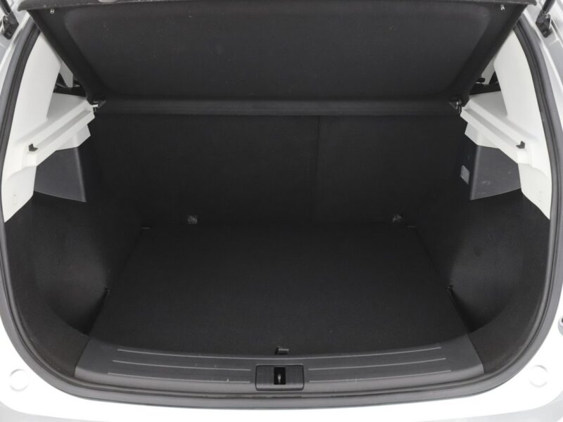 MG ZS Luxury automat skóra virtual LED navi tempomat