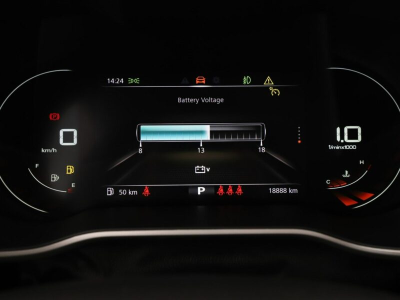 MG ZS Luxury automat skóra virtual LED navi tempomat