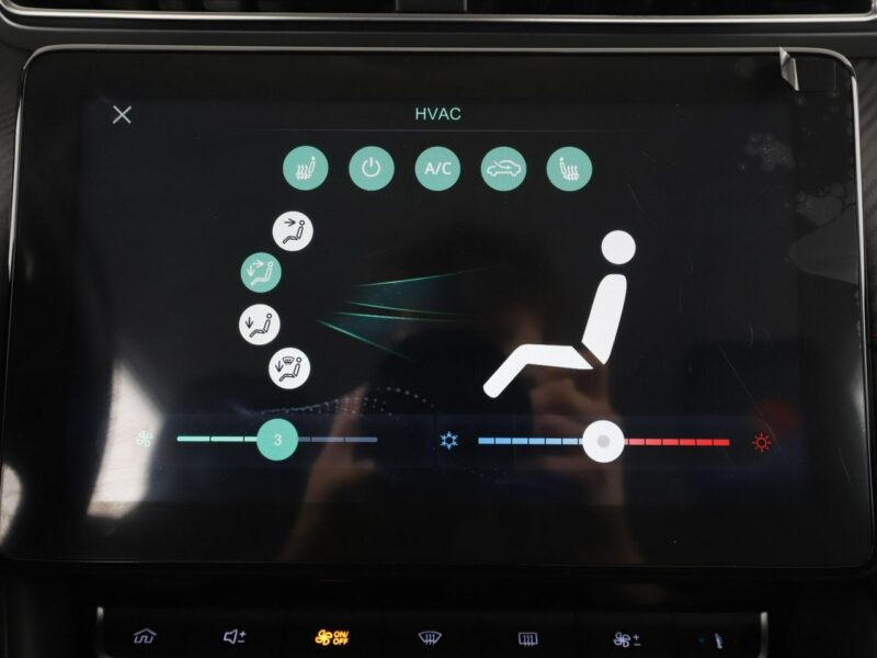 MG ZS Luxury automat skóra virtual LED navi tempomat
