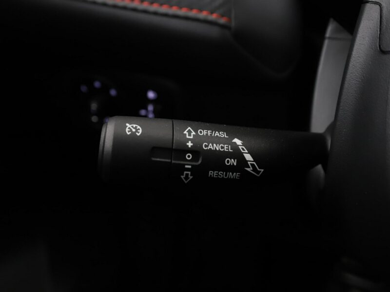 MG ZS Luxury automat skóra virtual LED navi tempomat