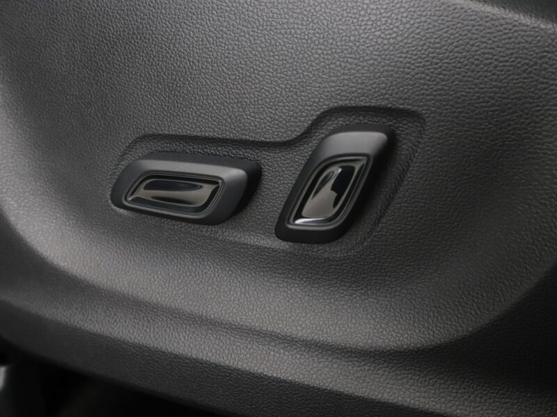 MG ZS Luxury automat skóra virtual LED navi tempomat