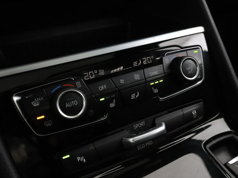 BMW 220 220d Sport Line Automat Tempomat Grzane Fotele HarmanKardon HeadUp LED F46