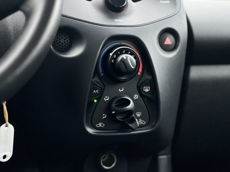 Toyota Aygo Salon Polska Poleasingowy I właściciel Serwis ASO VAT 23% Bezwypadkowy II (2014-)