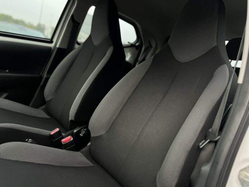 Toyota Aygo Salon Polska Poleasingowy I właściciel Serwis ASO VAT 23% Bezwypadkowy II (2014-)