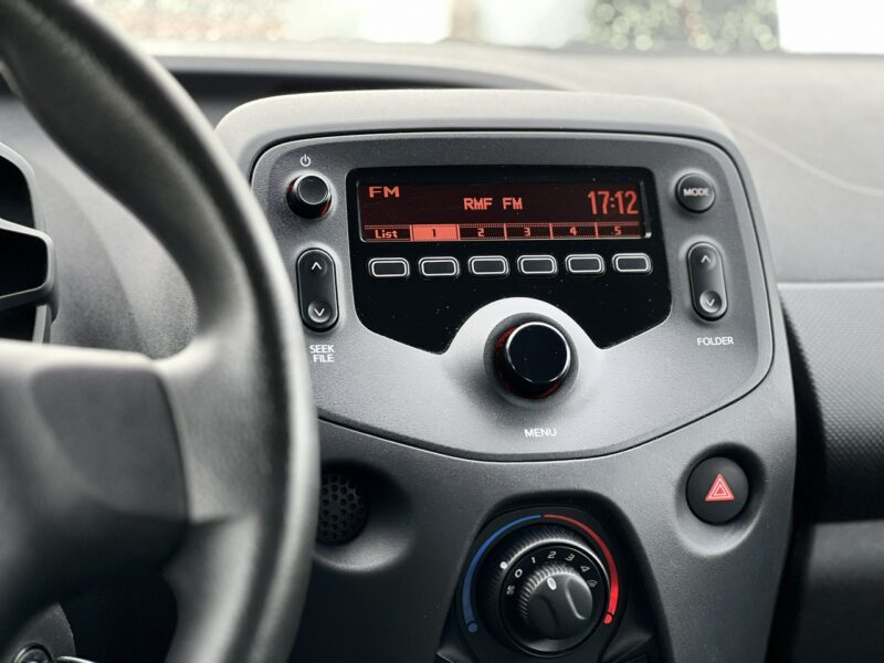 Toyota Aygo Salon Polska Poleasingowy I właściciel Serwis ASO VAT 23% Bezwypadkowy II (2014-)