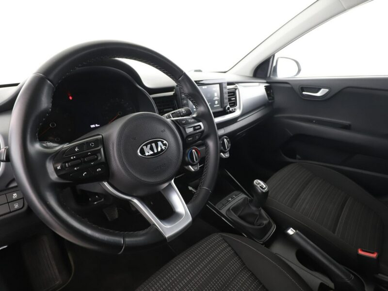 Kia Stonic FV23% klima tempomat kamera Bluetooth