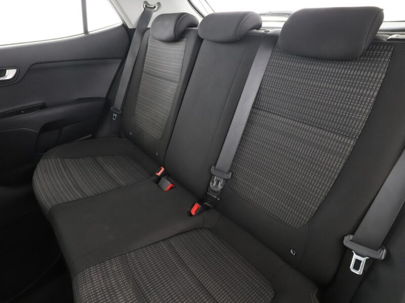 Kia Stonic FV23% klima tempomat kamera Bluetooth