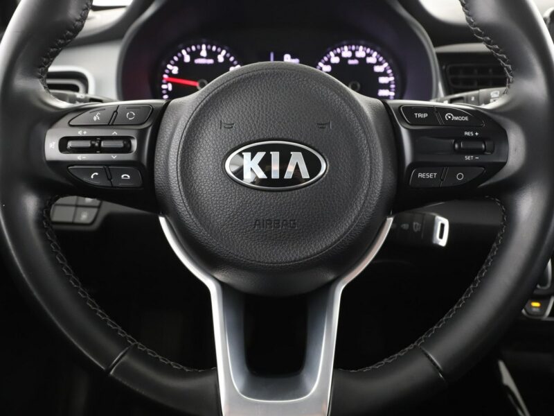 Kia Stonic FV23% klima tempomat kamera Bluetooth