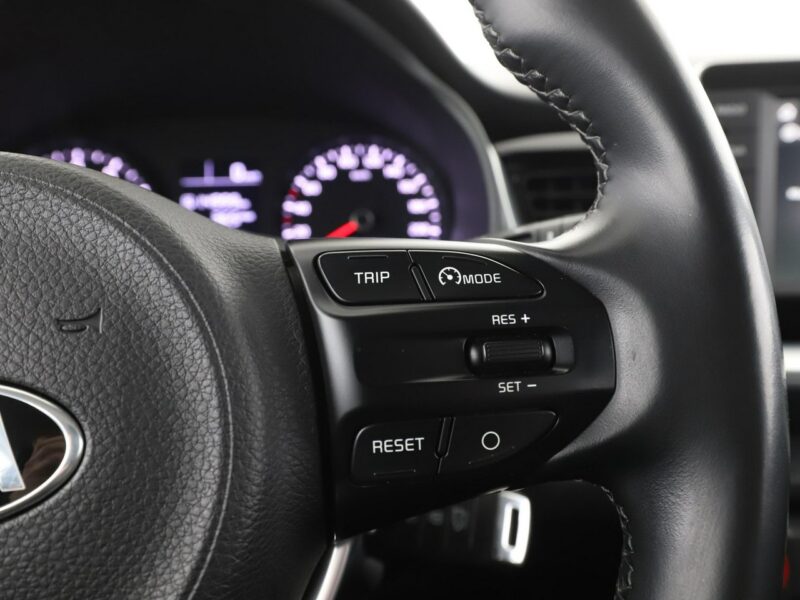 Kia Stonic FV23% klima tempomat kamera Bluetooth