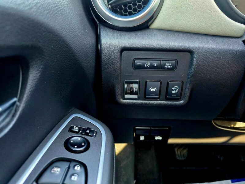Nissan Micra 1.0 IG-T N-DSESING Jak nowy tylko 8000 kilometrów K14 (2017-)