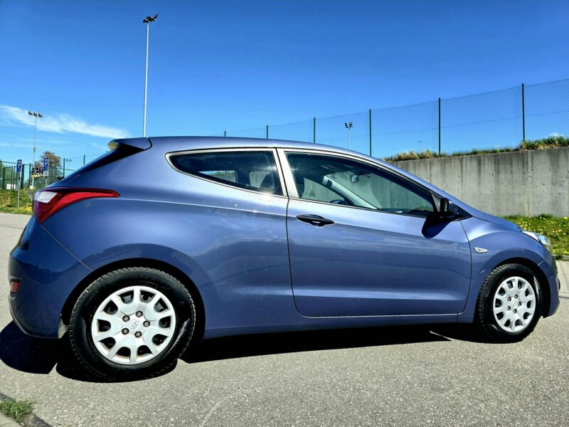Hyundai i30 Hyundai i30 1.4 Classic II (2012 - 2016)