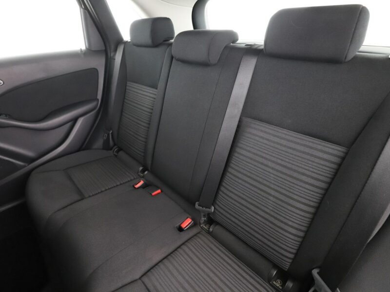 Mercedes B 160 klima auto czujniki parkowania multifunkcja hak W246 (2011-)