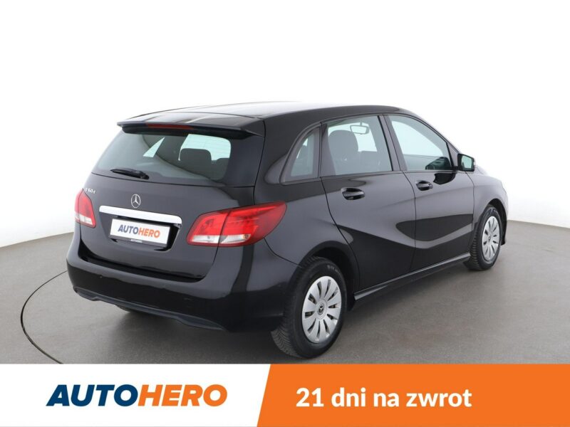 Mercedes B 160 klima auto czujniki parkowania multifunkcja hak W246 (2011-)
